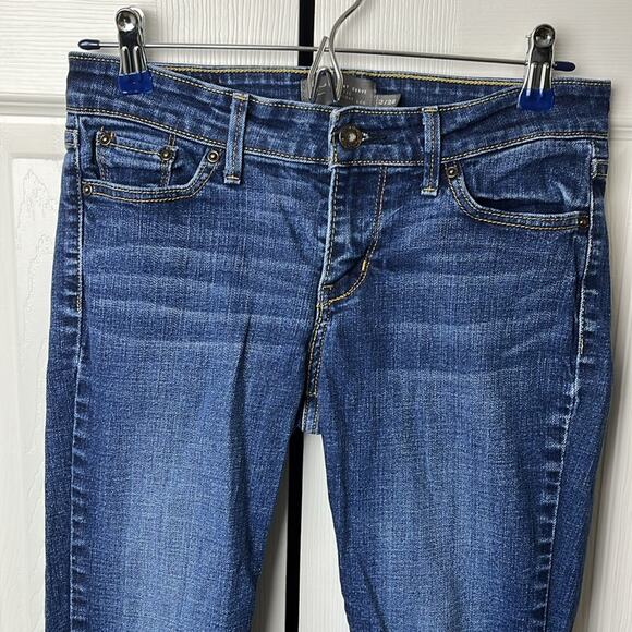 Levi’s slight Curve Classic Straight Leg Jeans Dark Blue 26 - Picture 5 of 10